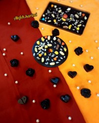 شکلات تخته ای مغزدار