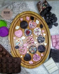 شکلات تخته ای مغز دار