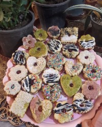 شیرینی مشهدی برای خانواده شوهرم دوستان عزیزم نظر بدید