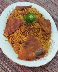 ماکارونی وتهدیک نون تیری سالادفصل باتزیین ساده ولی زیبا