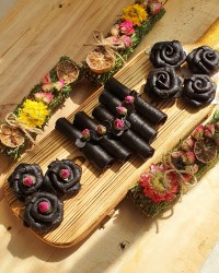 لواشک زرشک و عناب