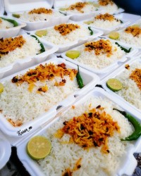 زرشک پلو با مرغ (نذری)