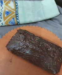 کیک با روکش شکلاتی