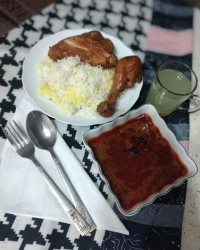 زرشک پلو مرغ مجلسی