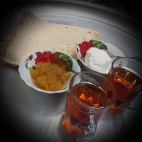 مربا سیب وسرشیر