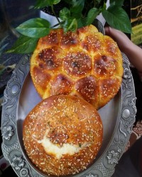 نون شیرمال خونگی بامغز شکولات