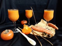 اسموتی خرمالو با اب هویج