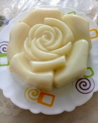 کرم نارگیلی وکرم زعفرانی