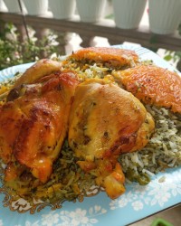 باقلی پلو با مرغ ویه سری از گلهای خوشگل خونمون گذاشتم براتون