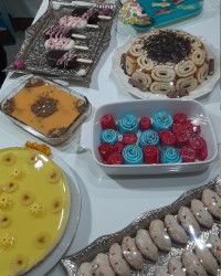 شارلوت بستنی