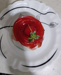 بفرمایید اینم یه کیک خوشمزه