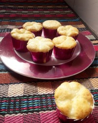 کاپ کیک کرم دار نارگیلی