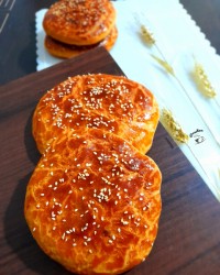 نان گاتا گردویی