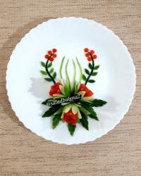 گل با گوجه وخیار