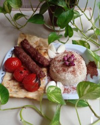 ب وقت ناهار?