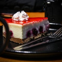 چیز کیک آلبالو