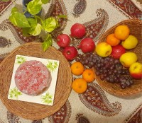 کیک انار بهمراه سس انار