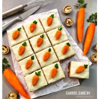 کیک هویج گردو با کرم پنیری