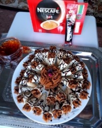 حلوای نسکافه ای لطفا ورق بزنید (کپشن)