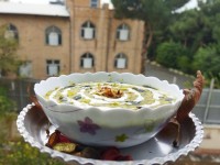 آش رشته تو هوای بارونی