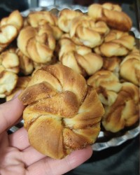 نان مغزدار سوئدی