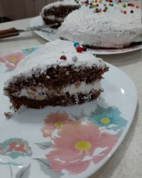 کیک تولد همسرم بافیلینگ موزوگردو