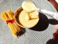 شیرعسلی خانگی (بدون شیرخشک)