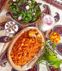 دمی گوجه با مرغ