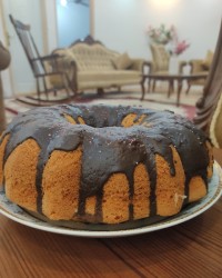 کیک ساده با روکش شکلات