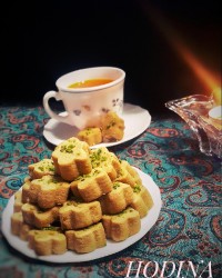 شیرینی نخودچی البته جز عکسای آرشیوی هست الان حوصله هیچی نیس?