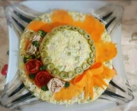 ایده تزئین سالاد الویه به شکل کلاه