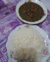 برنج وقورمه سبزی مامان پز?