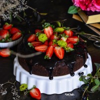 کیک گردویی دبل چاکلت