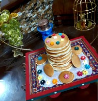 پنکیک های خوشمزه وقت نشد تزیین کنم (شرمنده)