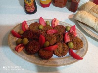 بفرمایید فلافل داغ