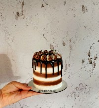 مینی کیک به وزن ۶۰۰ گرم