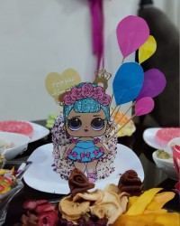 کیک تولد کرم چیز فراستینگ