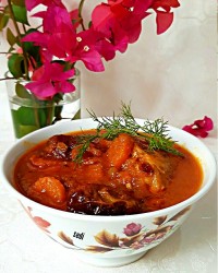 خورش آلو زرشک با مرغ