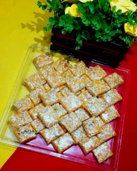 میان وعده آجیلی