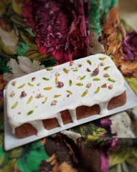 کیک هویج گردو با کرم پنیری