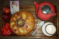 کیک سیب خوشمزه.