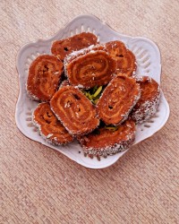 رولت رنگینک خرما