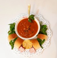 خوراک لوبیا و قارچ