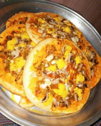 پیزا خوشمزه نهار امروز دستپخت مامان جونم