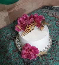 کیک خامه ای با فیلینگ موز و گردو