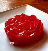 ژله رولی گل رز