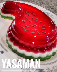 ژله ی هندوانه ی من برای جشن یلدای مدرسه دخترم