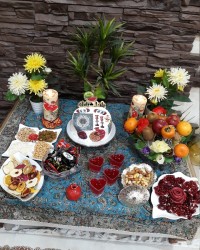 میز ساده یلدا