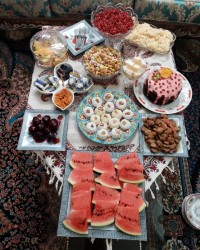 میز یلدا 1400