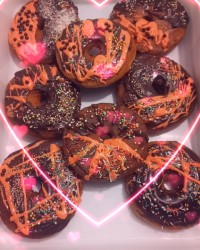 دونات های خوشمزه ی من